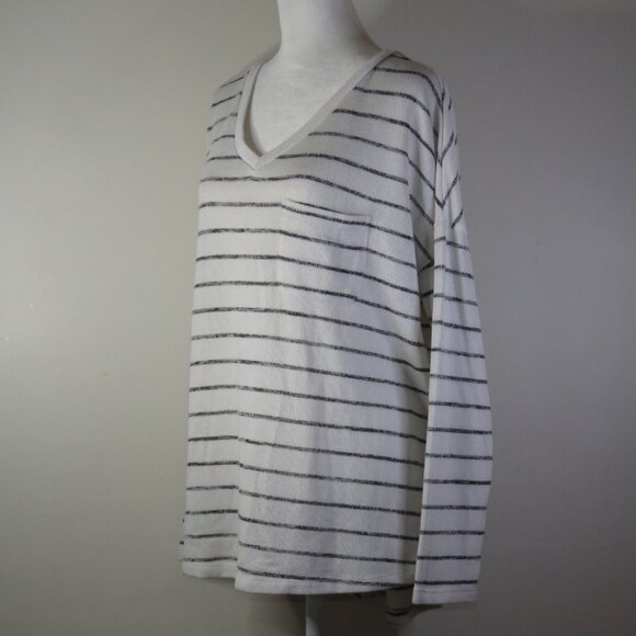 Merona Black & White Striped Long-Sleeve V-Neck Pullover Sweater Size L (C1546) - Picture 4 of 7